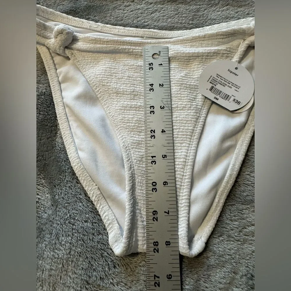 NWT White Bikini Bottom Size Small Medium
